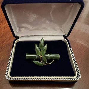 Vintage Bamboo Jade Gold Tone Brooch Pin Unworn